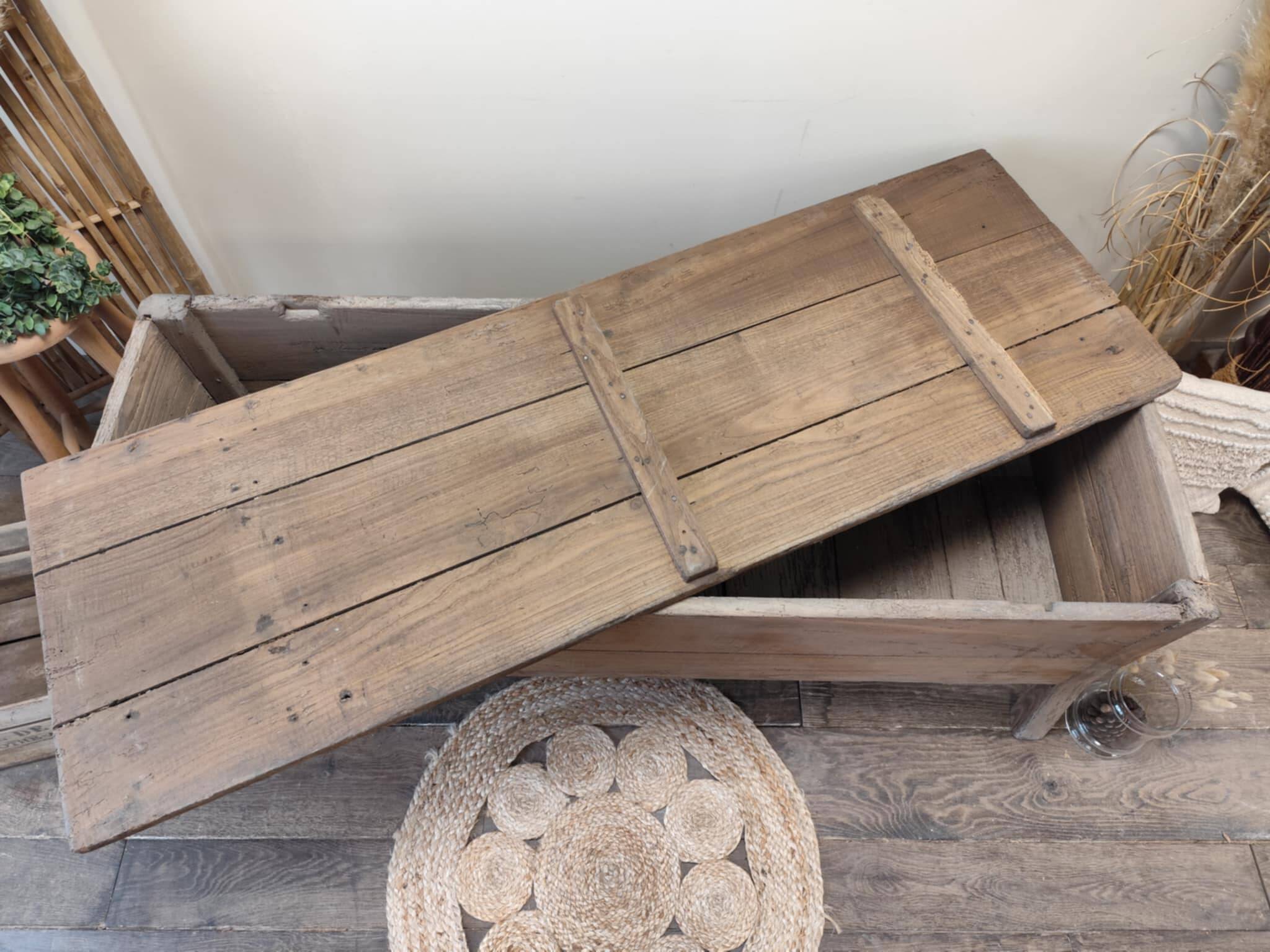 Chest, bench, kneading trough, trunk, solid oak