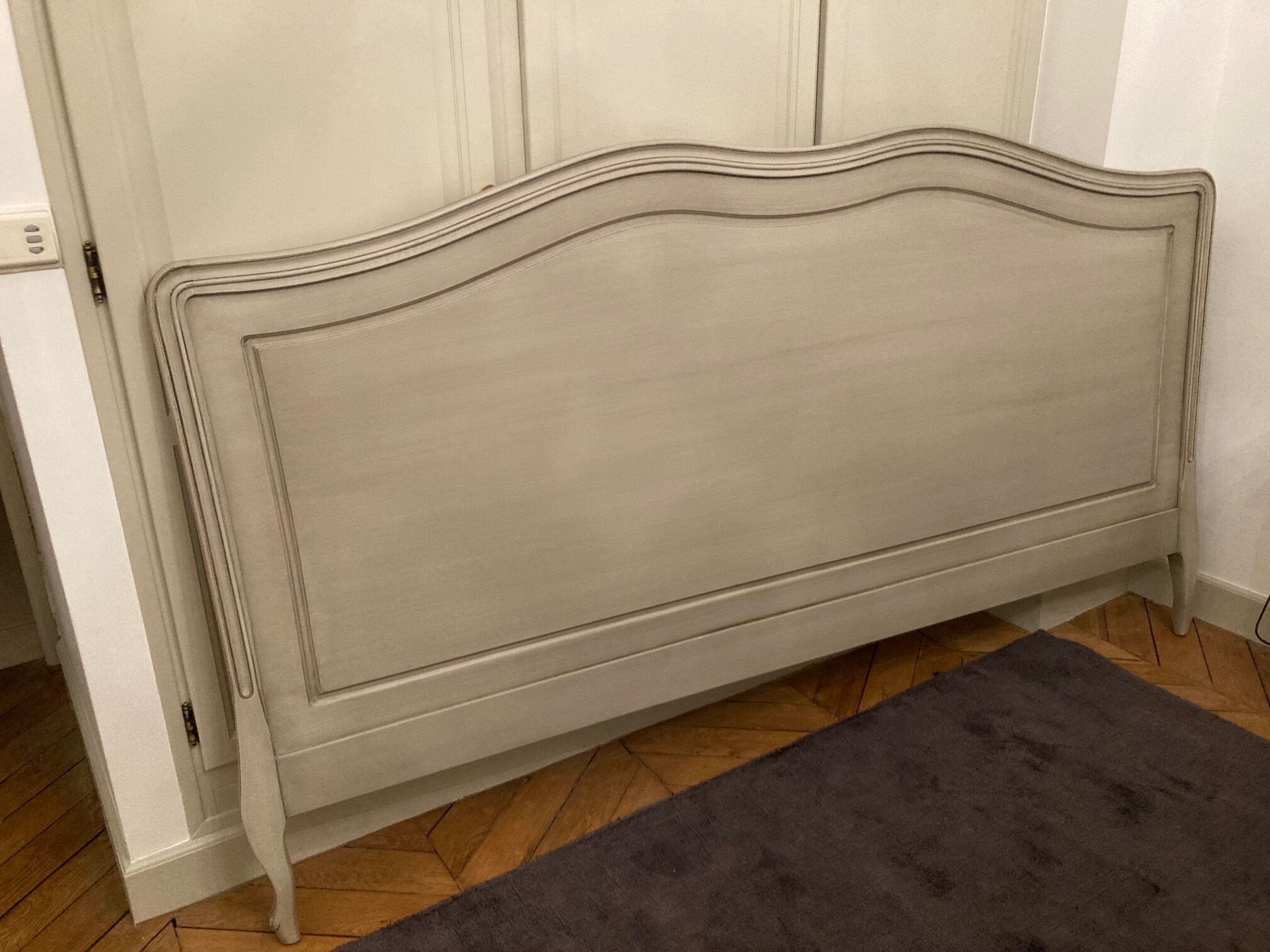 Shabby chic headboard