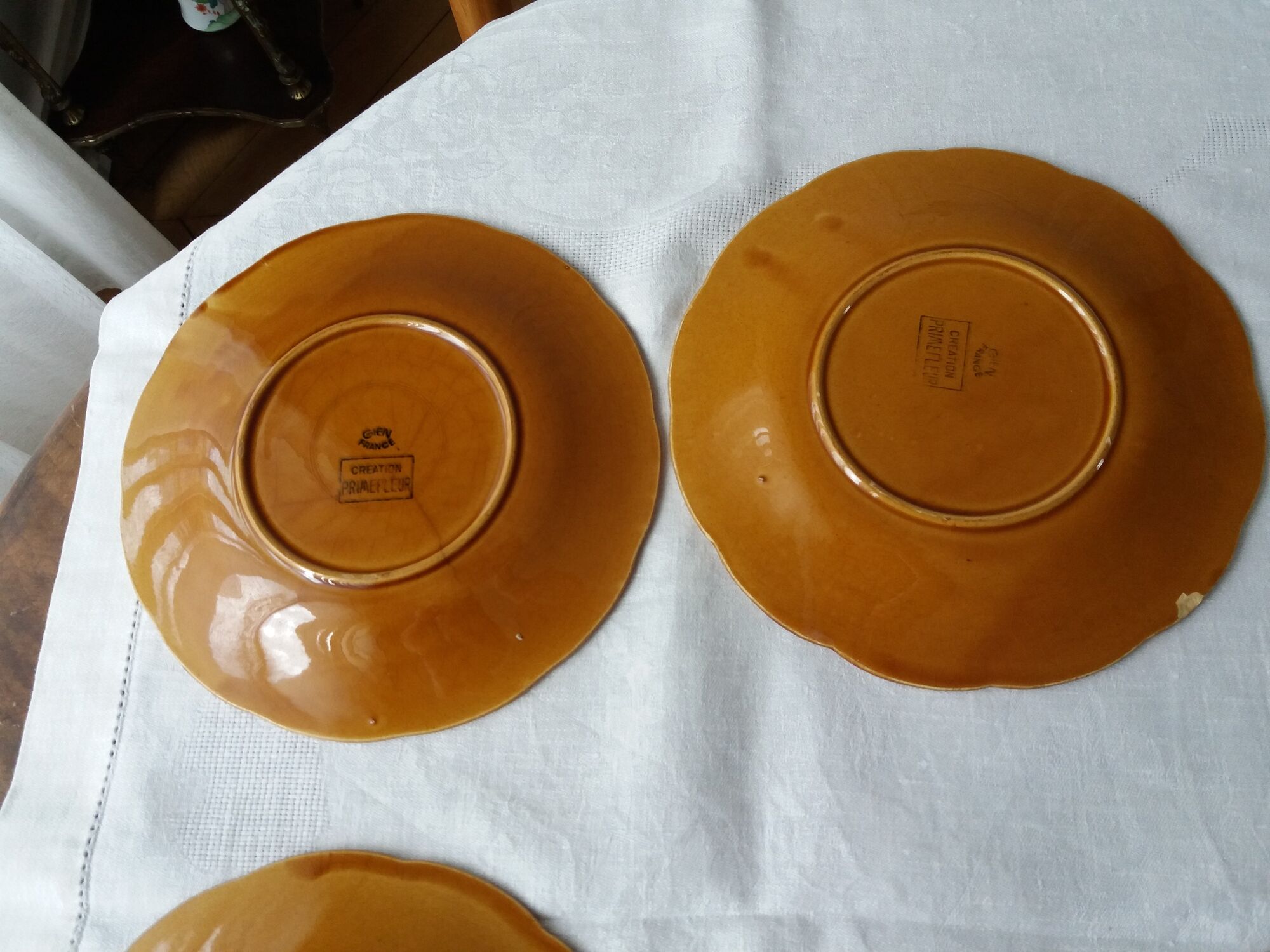 Five gien porcelain dabsin plates