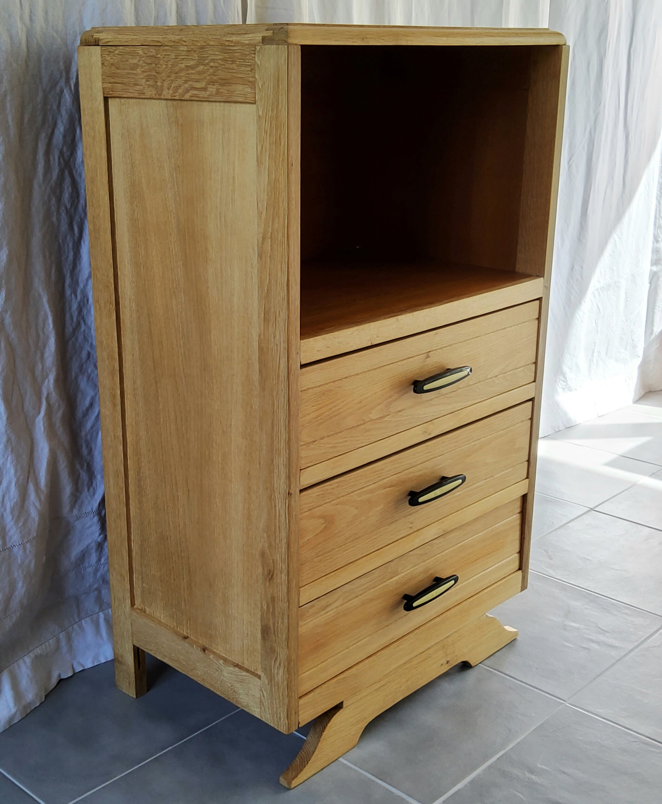Chest of drawers library