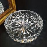 Empty chiseled crystal pocket