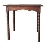 Desk with turned legs