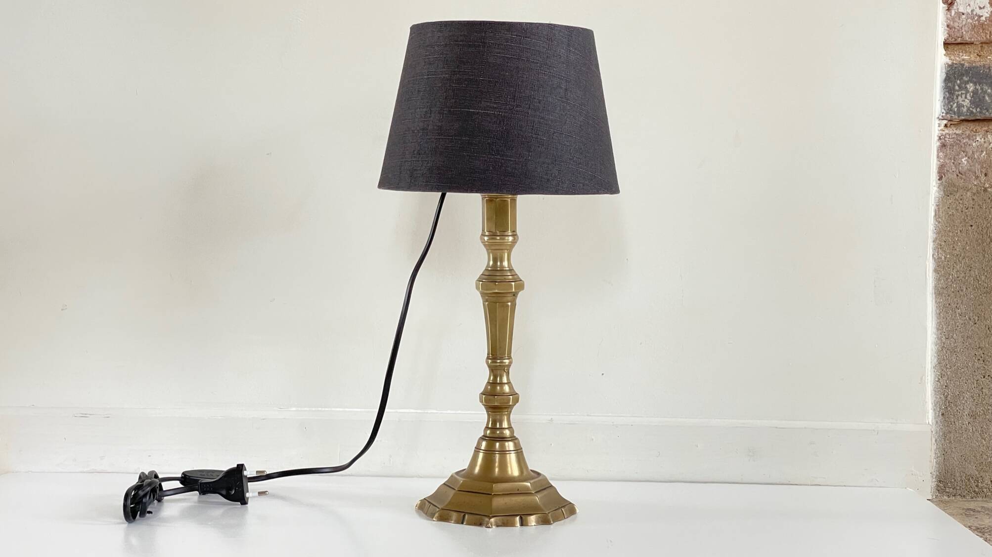 Chic vintage solid brass lamp