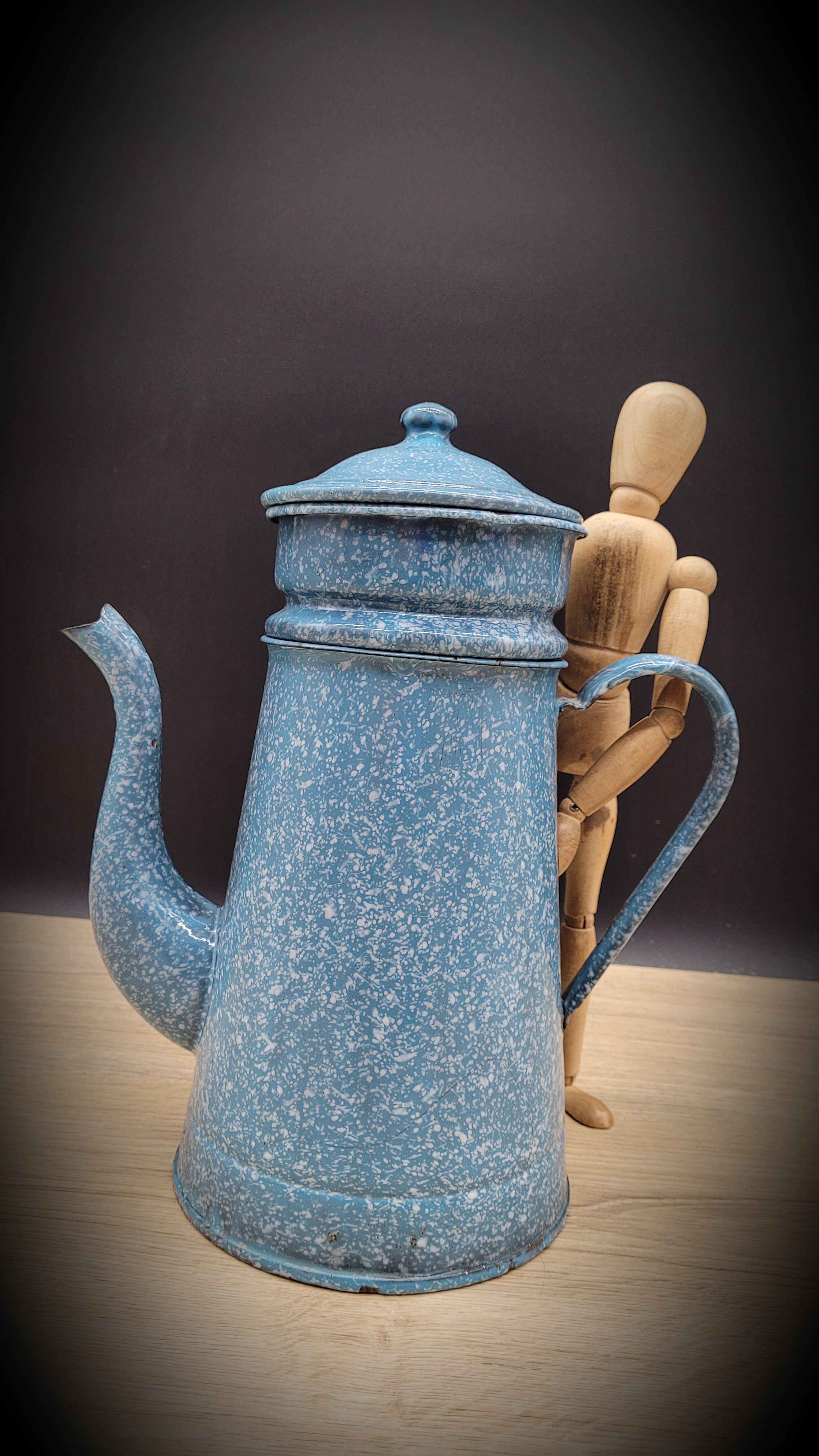 Enamelled marble blue coffee maker