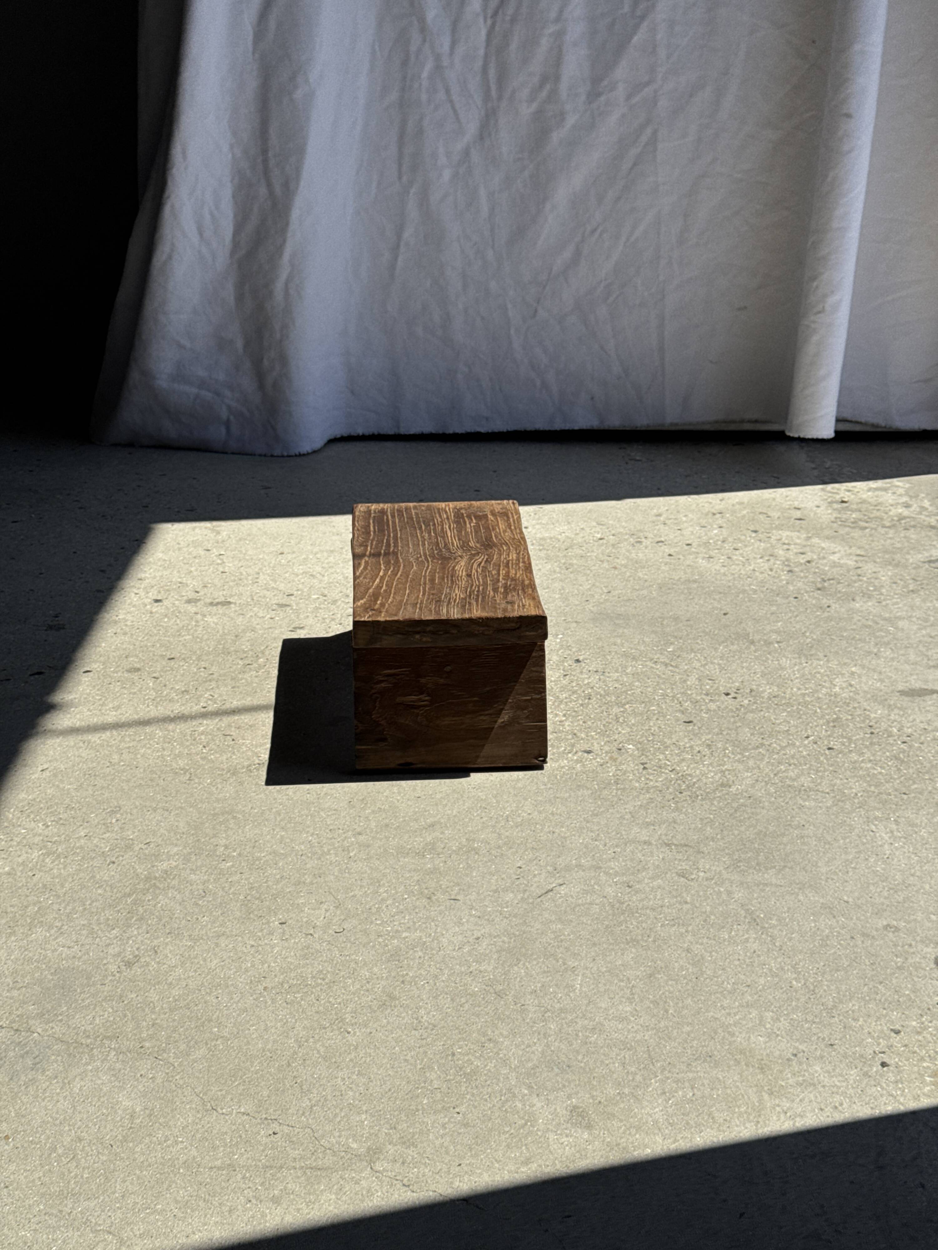 Small low bench in old teak from Indonesia H16 L39