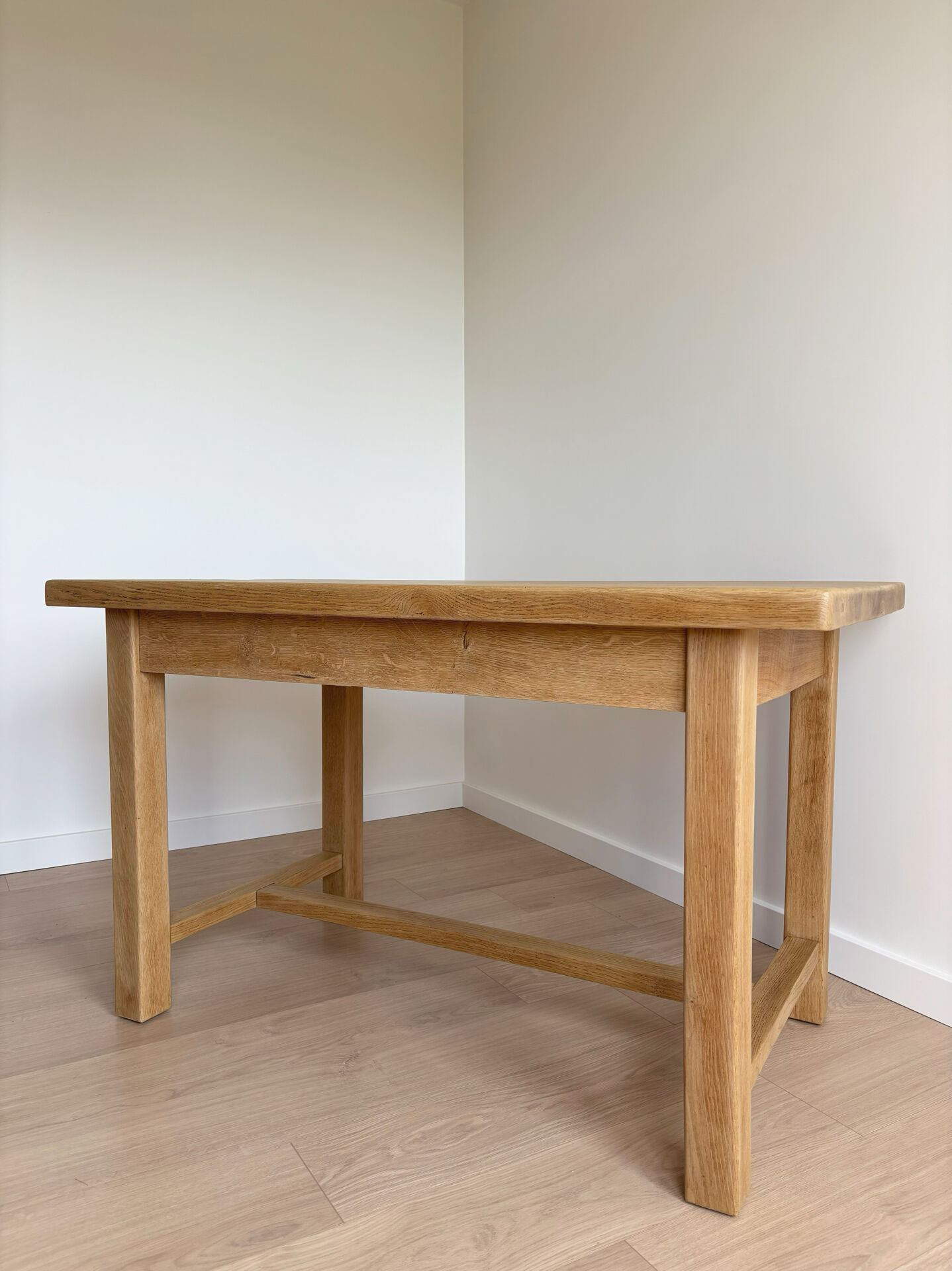 Old farmhouse table in solid oak with a drawer.