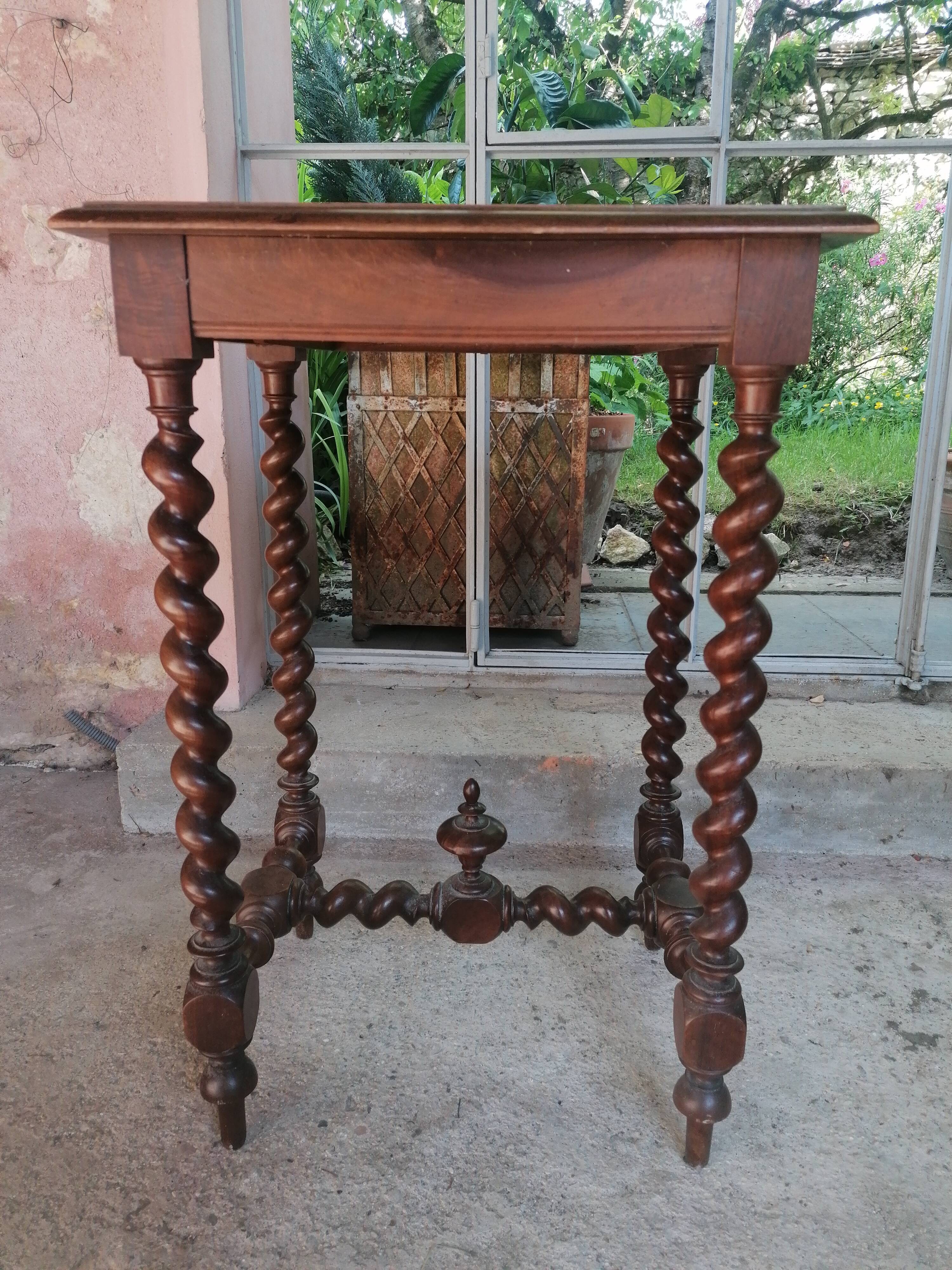 Table d'appoint