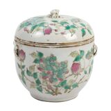 Covered Pot China, Late Nineteenth Century
