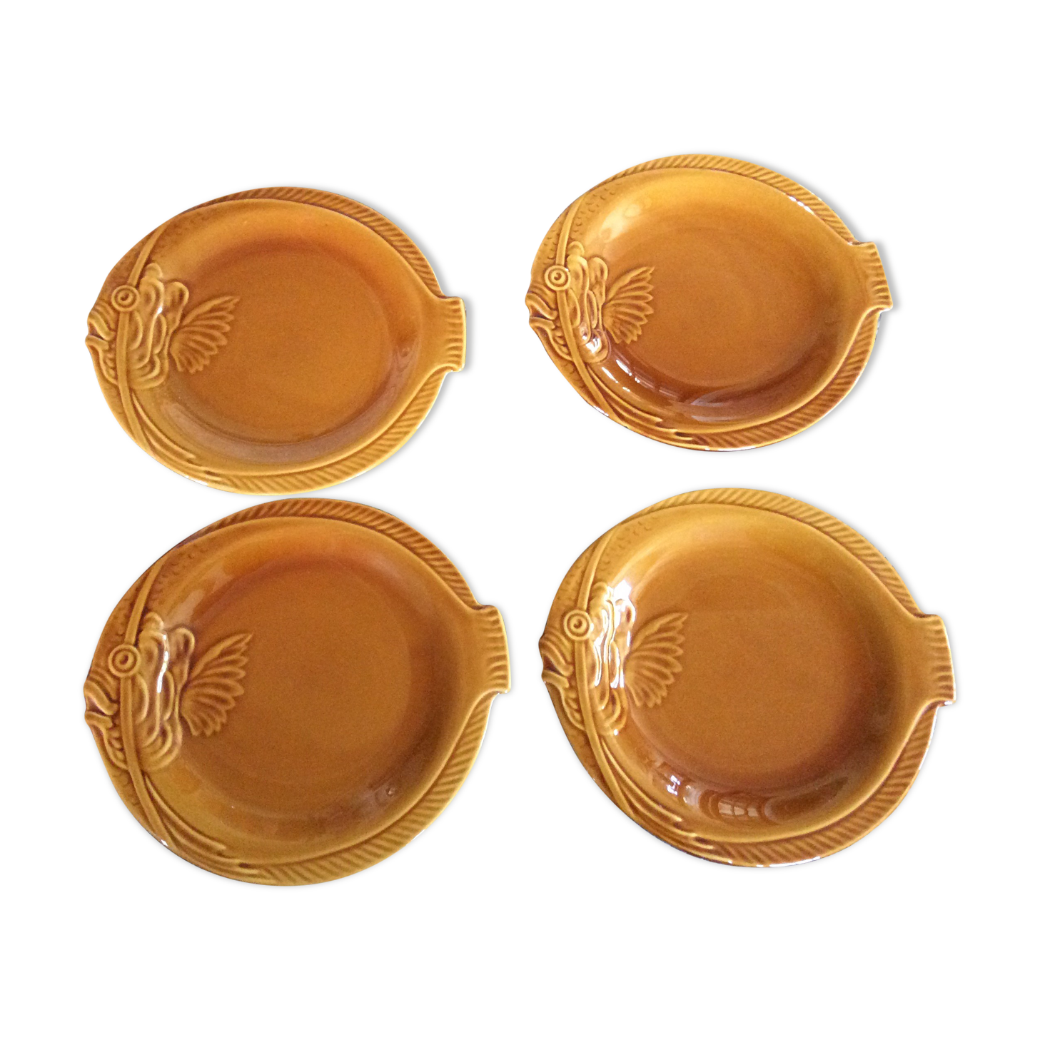 Series of 4 fish plates