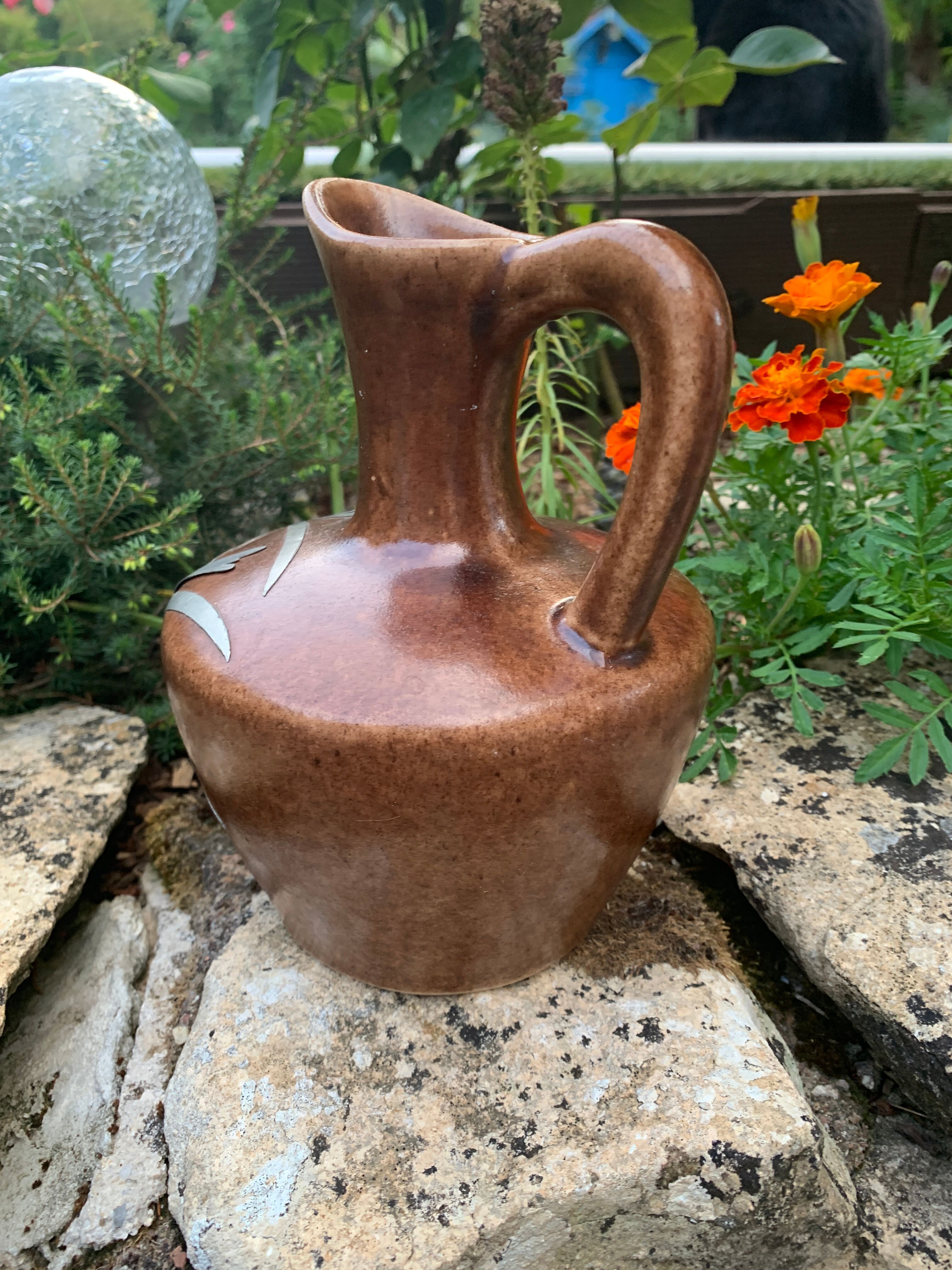 Pitcher in ceramic and tin from Savoy