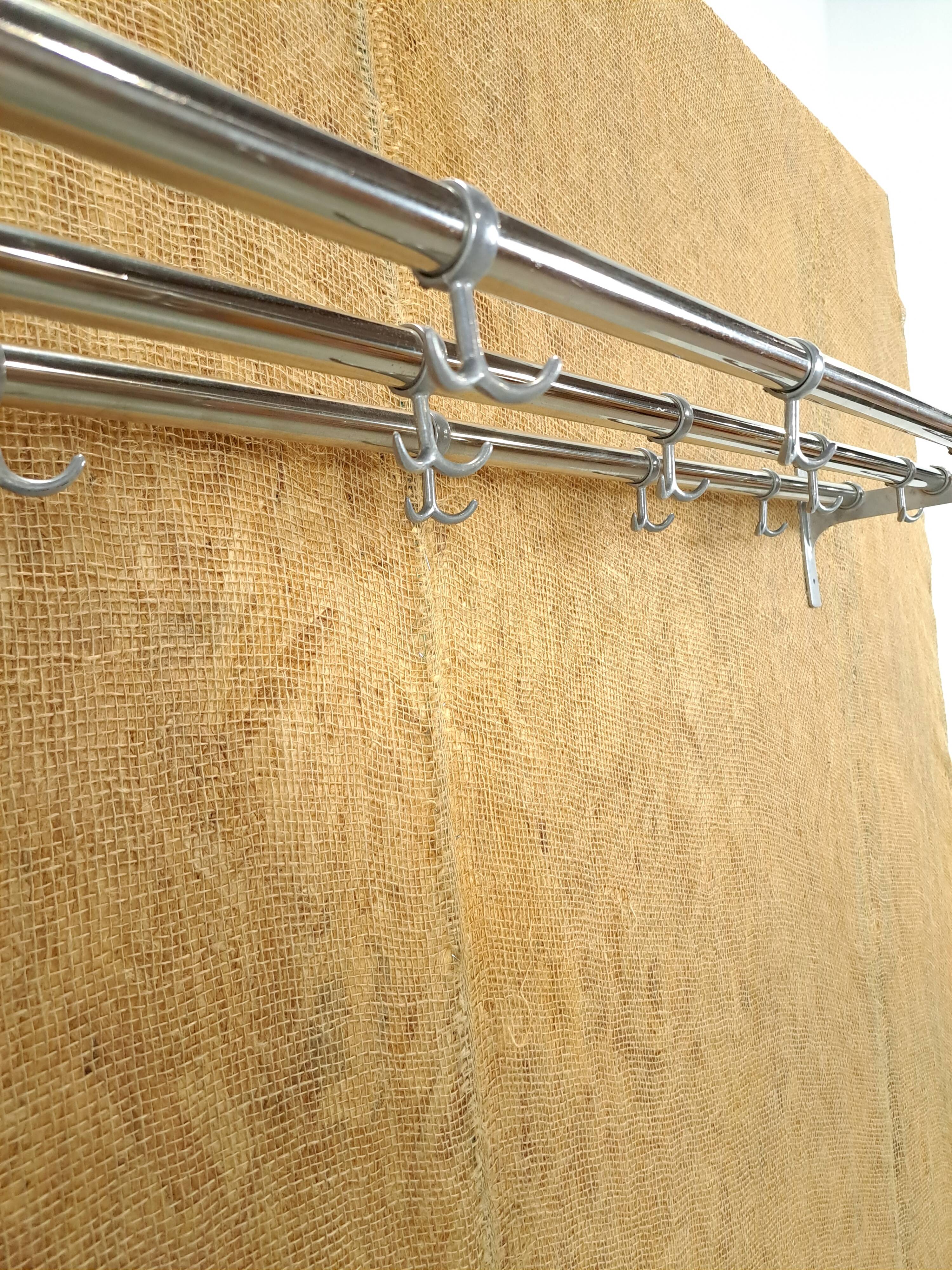 Grand porte-manteau en forme de train, provenant de Suède, n° 9