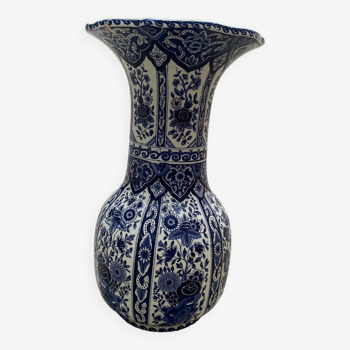 Delfts earthenware vase by Royal Sphinx Boch