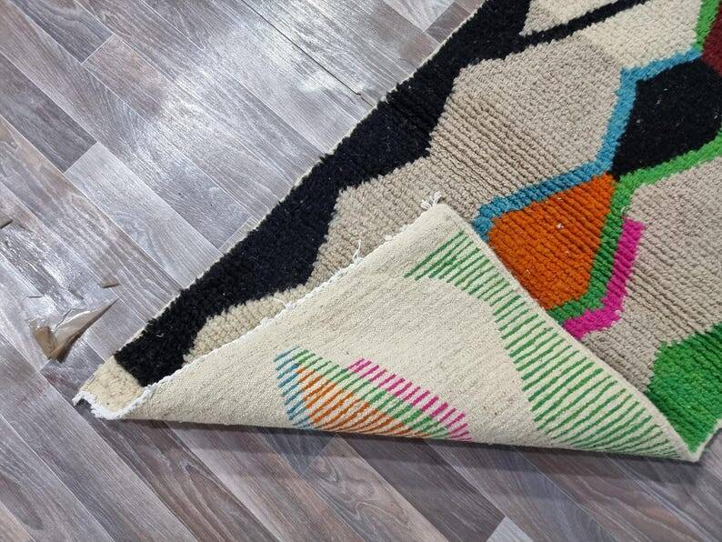 Handmade natural wool rug, size 100 x 200 cm