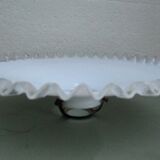 Suspension with serrated opaline lampshade