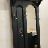 Entrance cloakroom