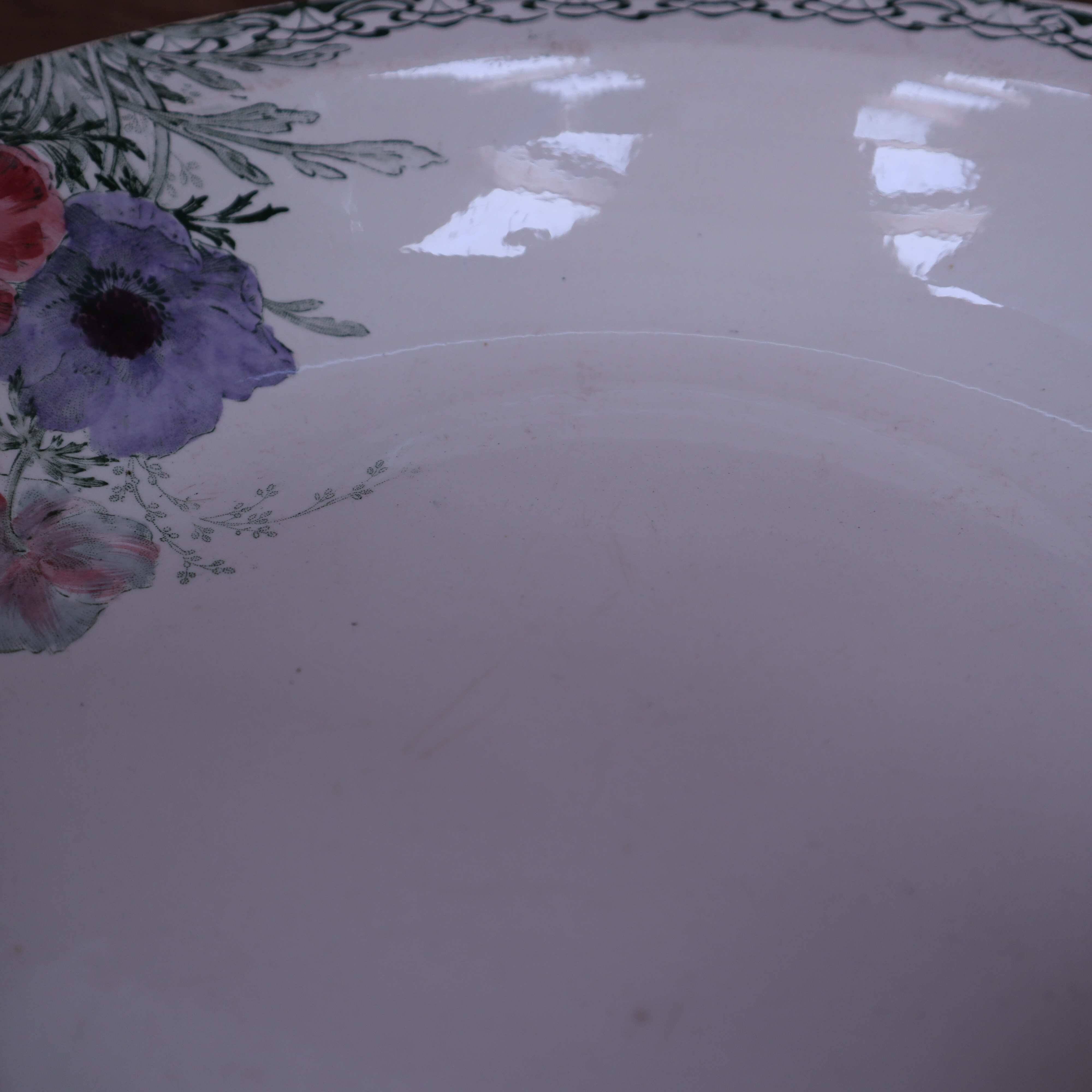 Round hollow dish Terre de Fer Creil and Montereau "Madrid"