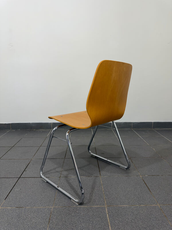 Chaise Casala vintage – hêtre cintré – piètement luge chromé