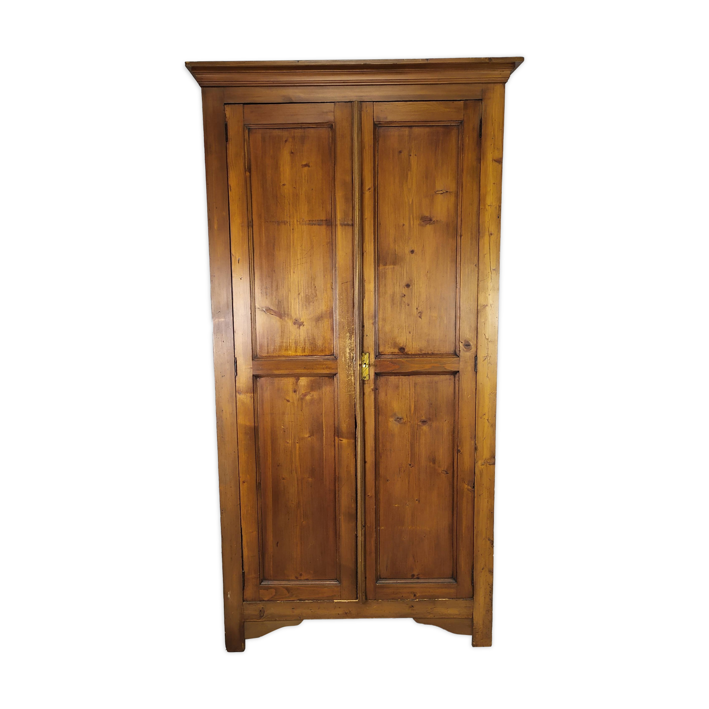 Parisian wardrobe fir tree
