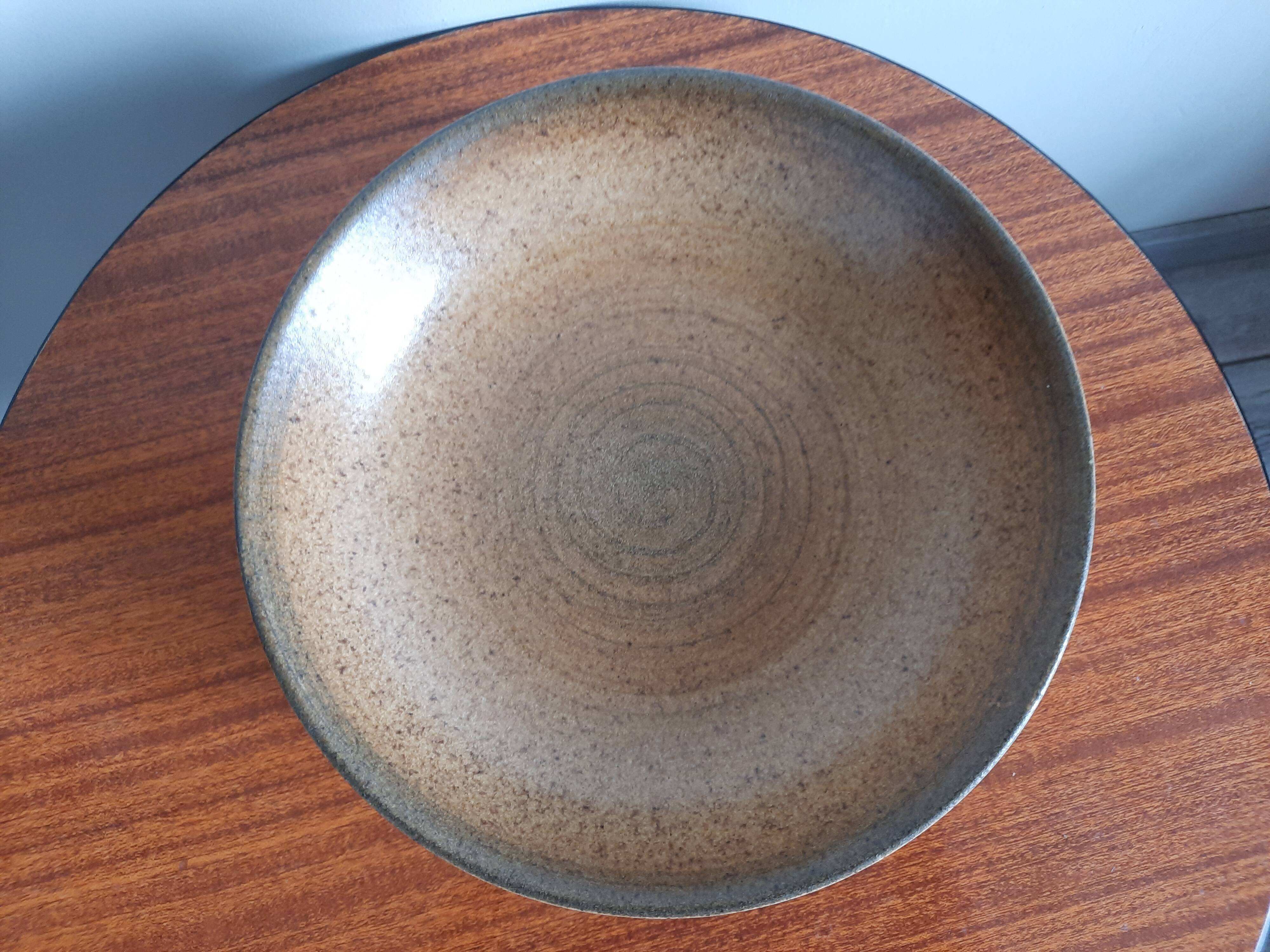 4 Longchamp hollow plates