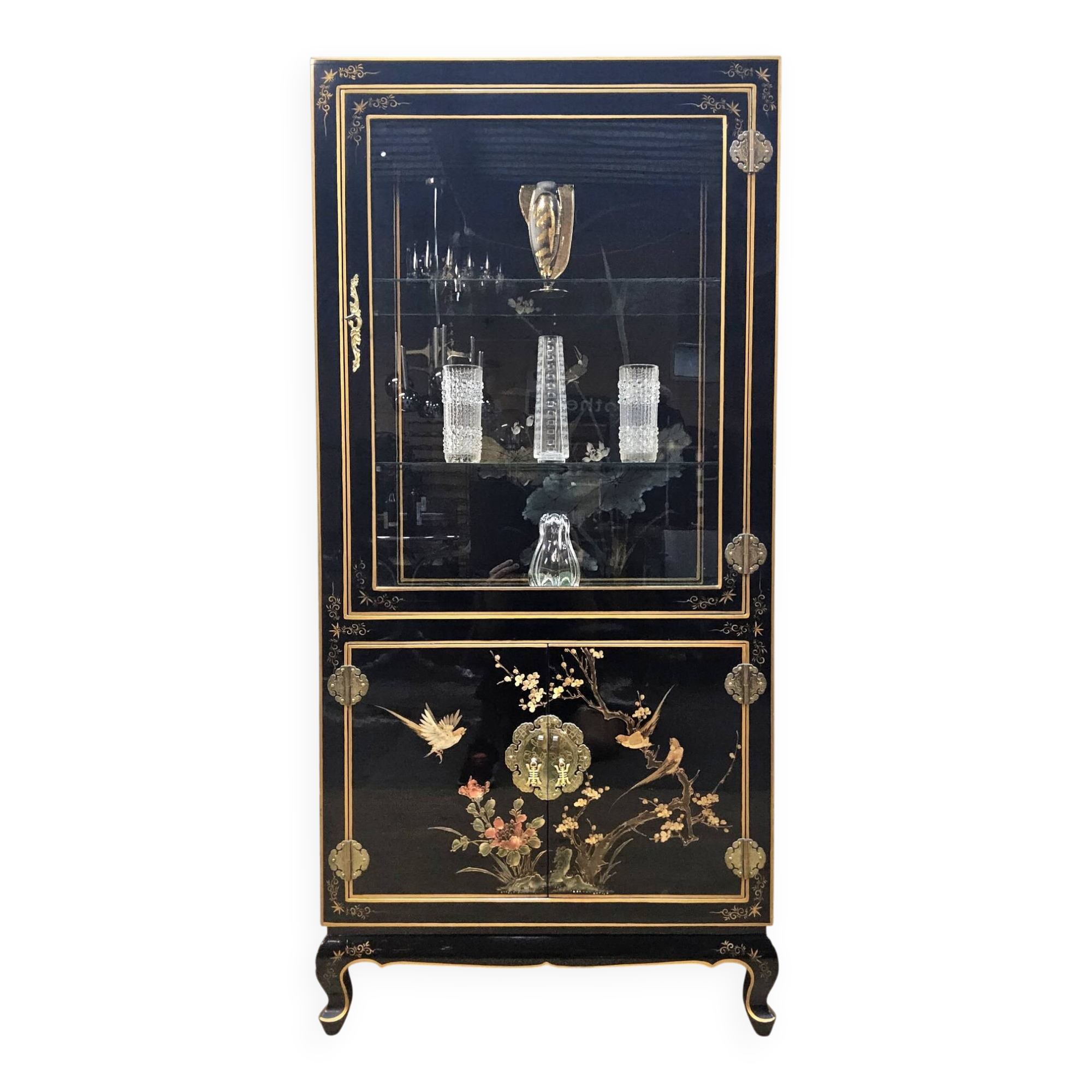 Cabinet d'affichage chinois vintage avec fleurs et oiseaux / Bohémien