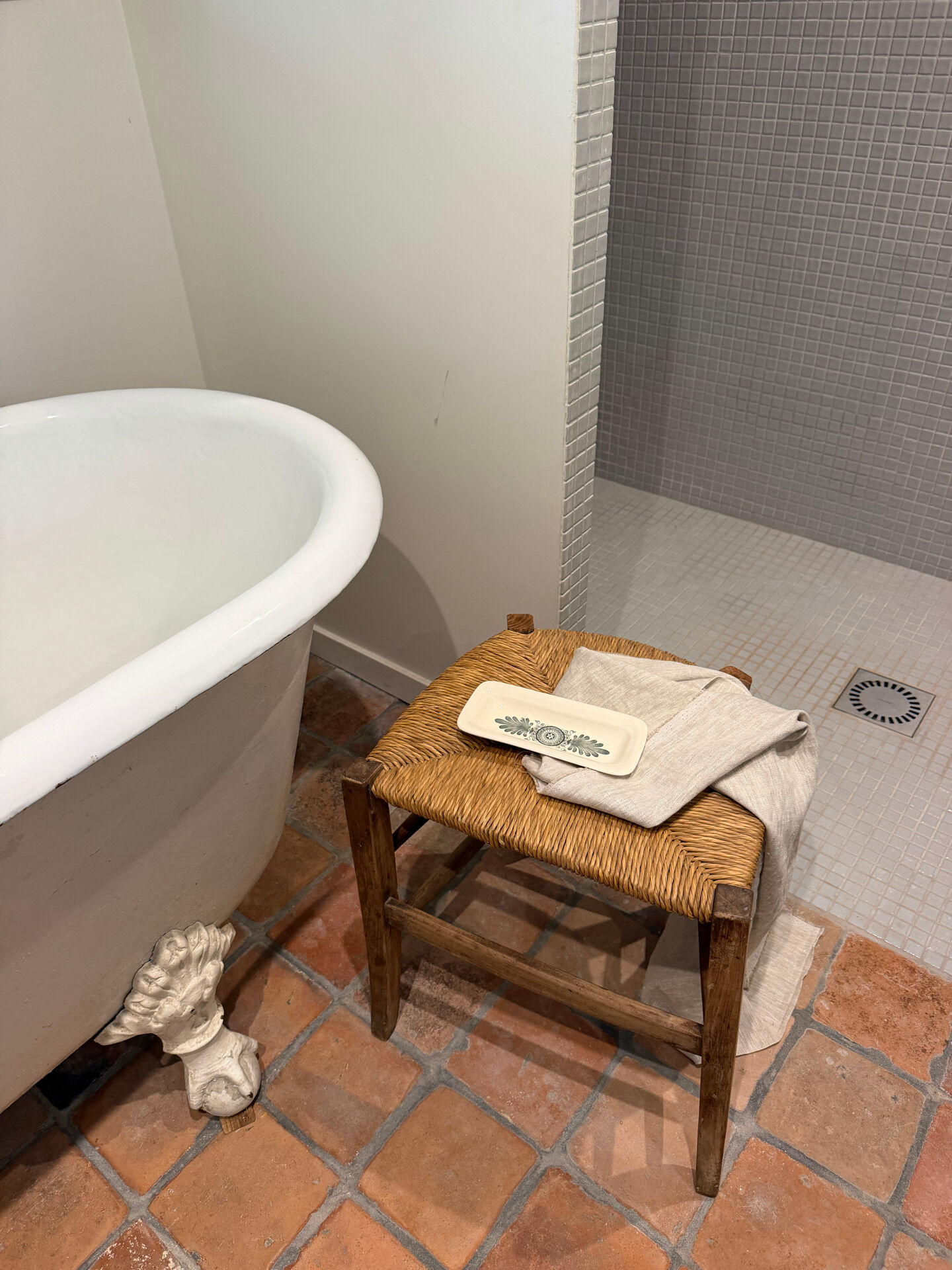 Longchamp soap dish in earthenware