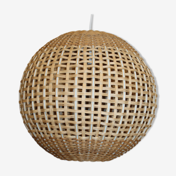 Suspension ball wicker