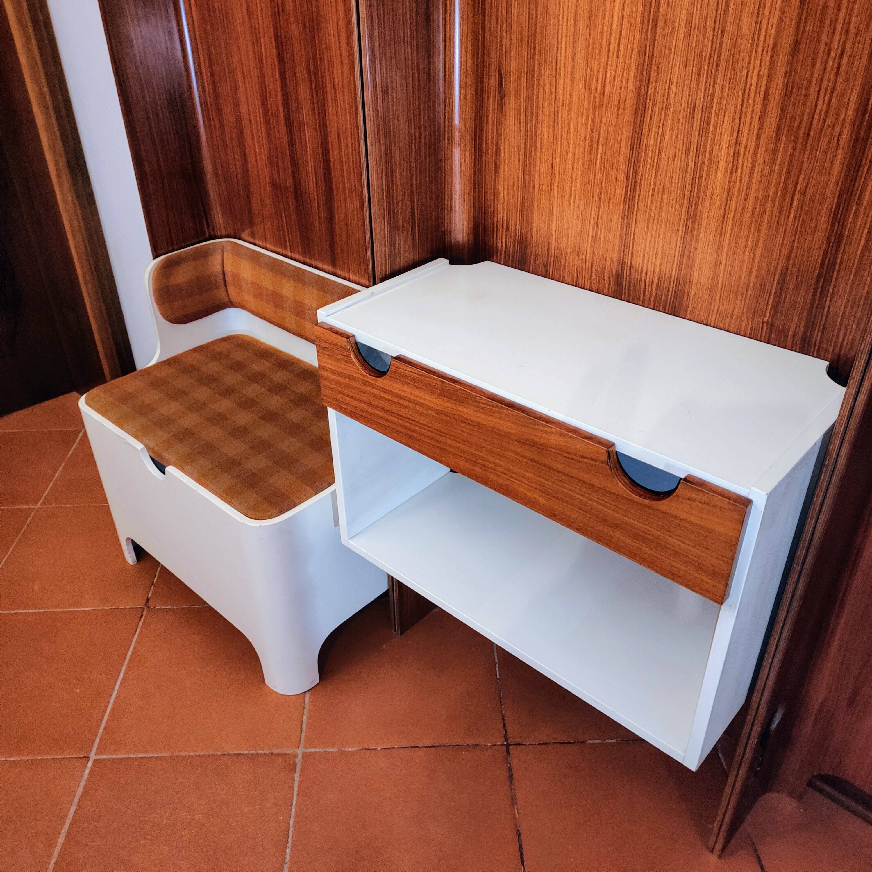 Icon of 1960s design – Carlo de Carli. Coat rack set.