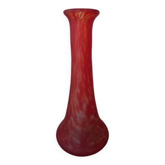 Red glass paste vase