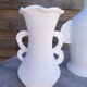 Paire de vases blancs