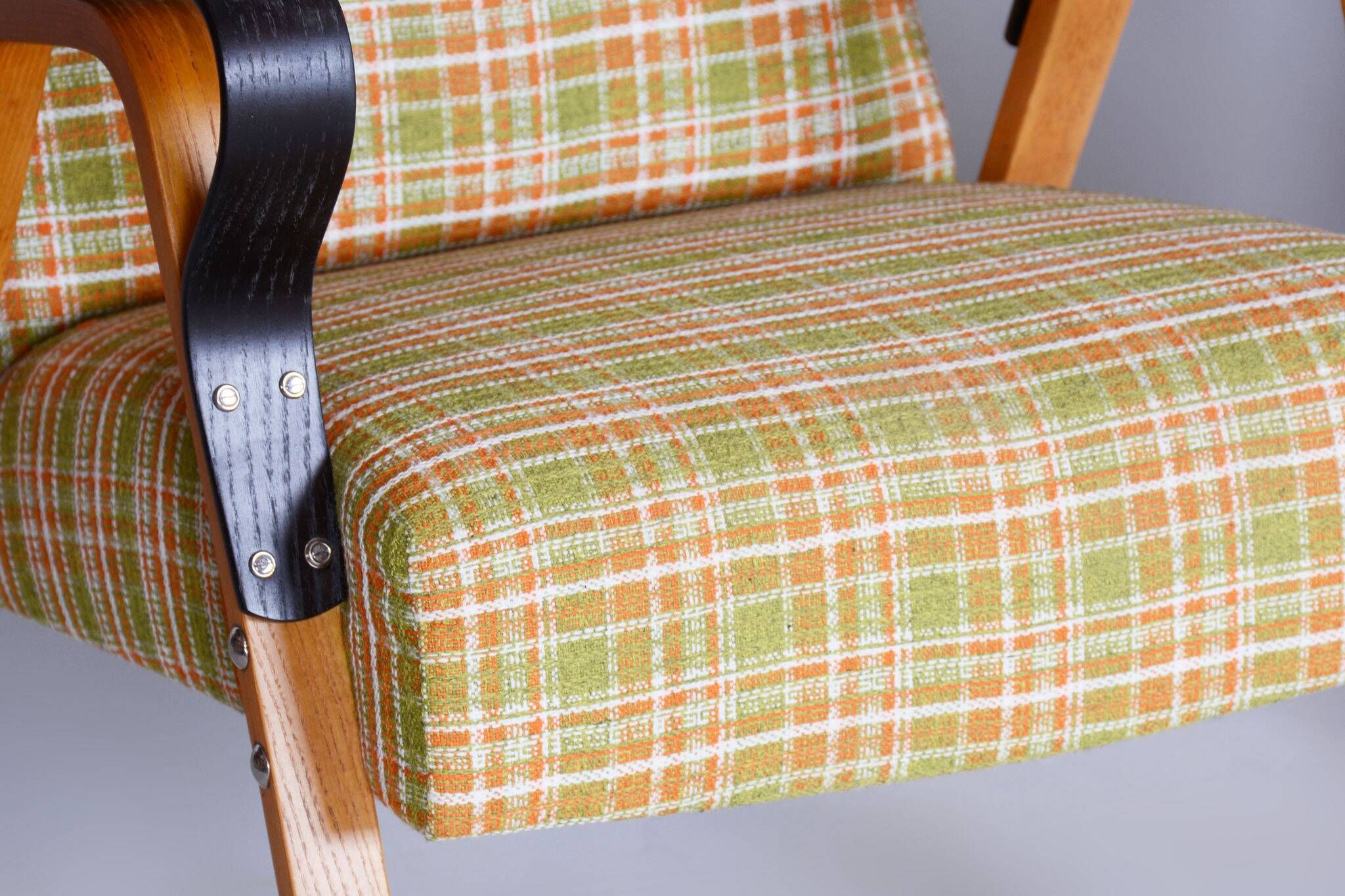 Pair of Restored Mid-Century Oak Armchairs by Tatra Pravenec, Czechia, 1950s