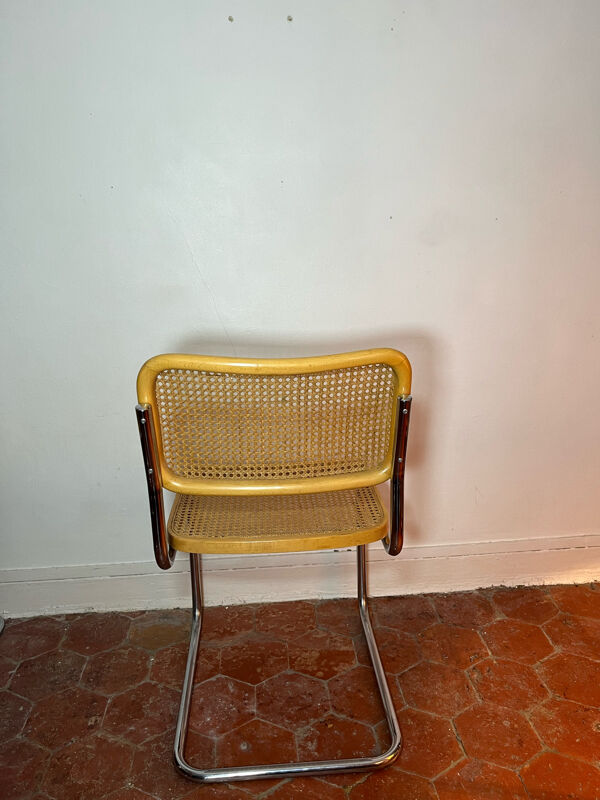 Chaise b32 par Marcel Breuer