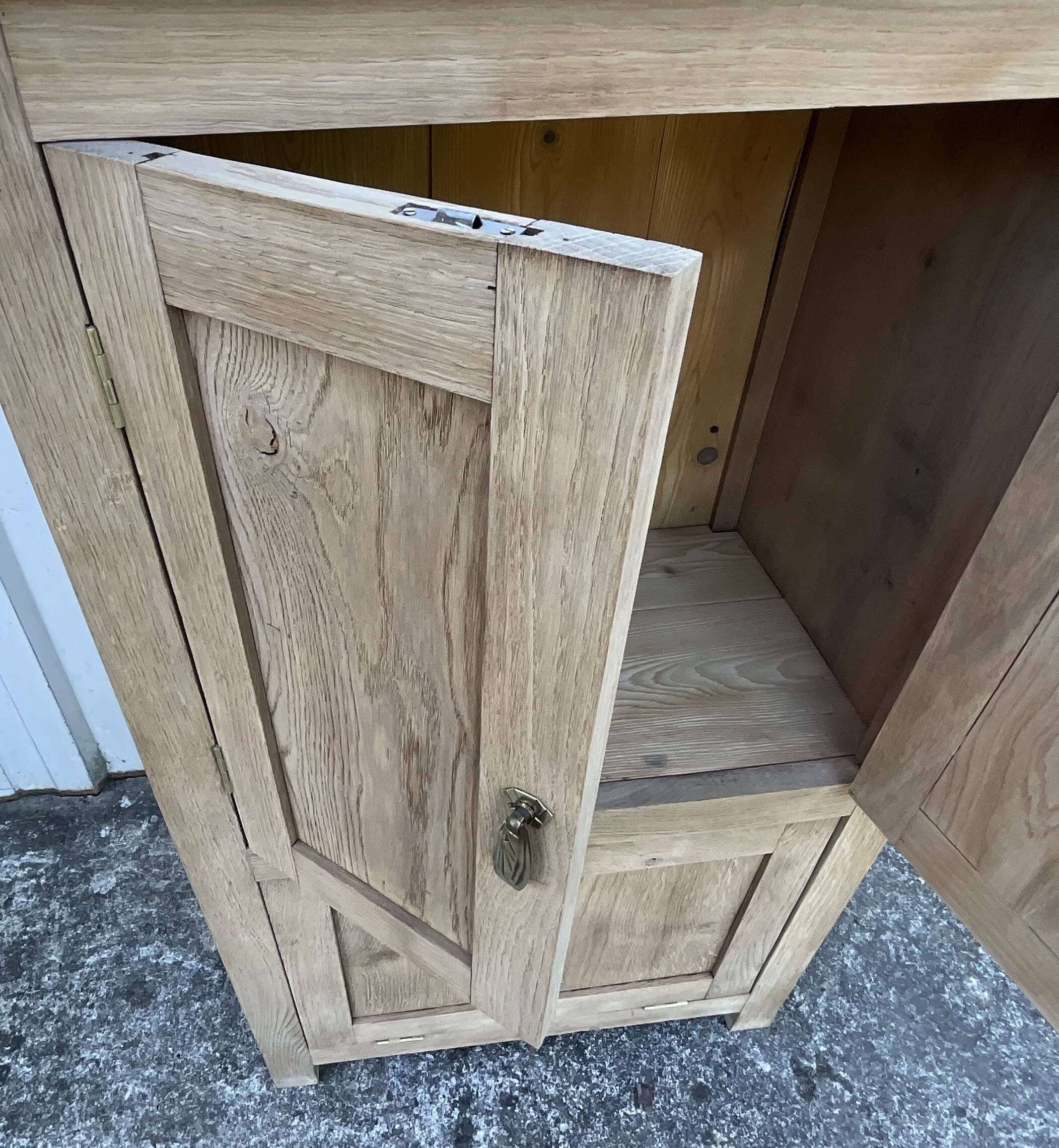 Solid oak storage unit – Contemporary country style