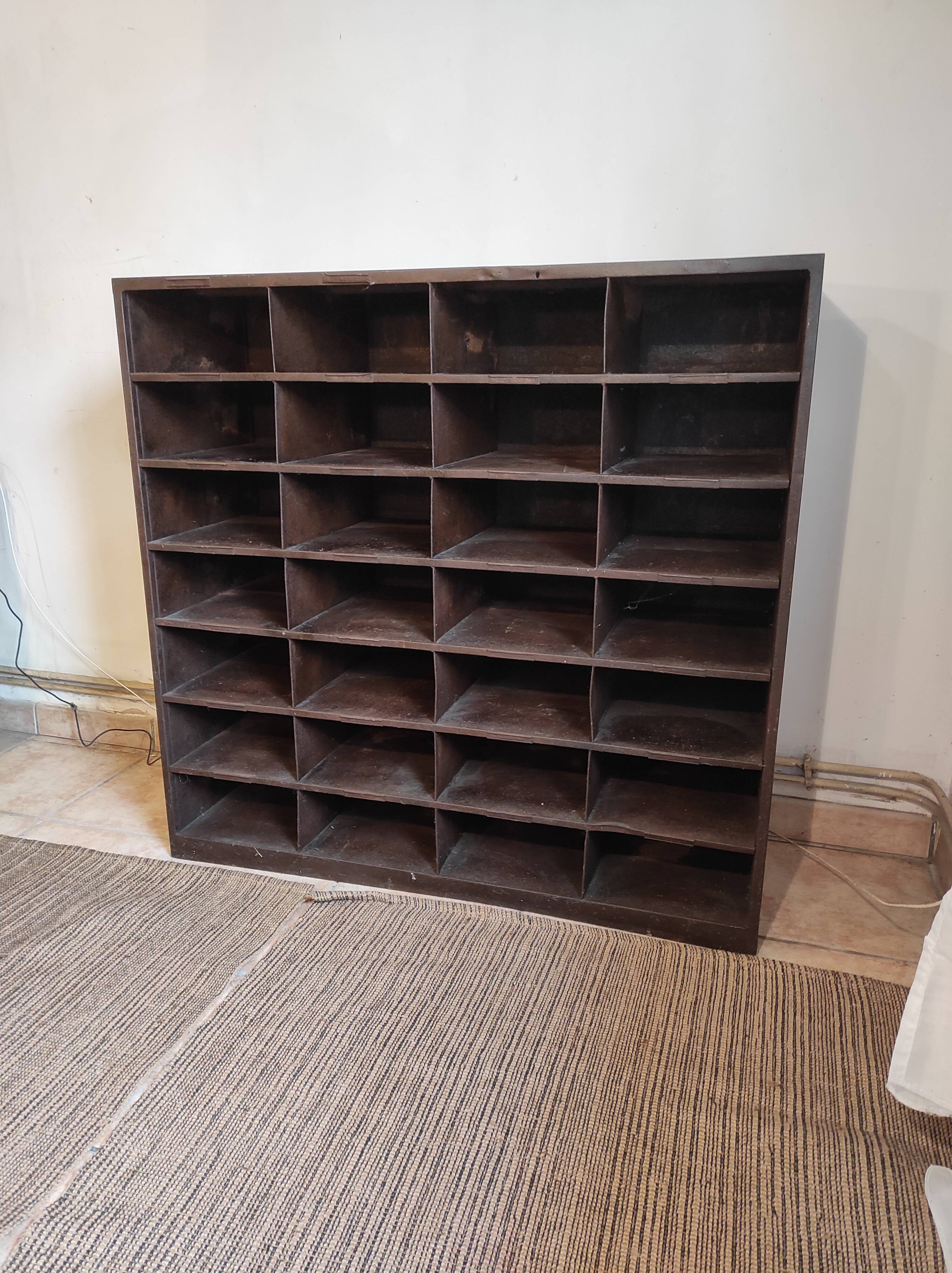 Metal rack cabinet