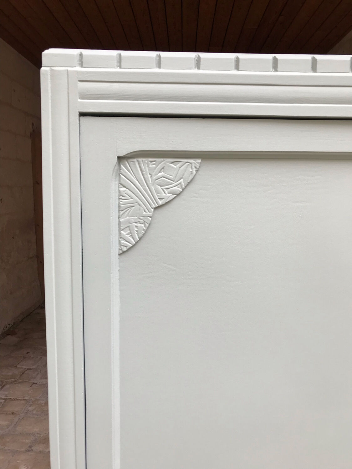 Parisian art deco cabinet with 1 door