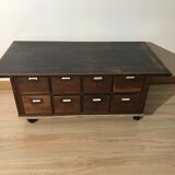 Professional furniture revisited in coffee table