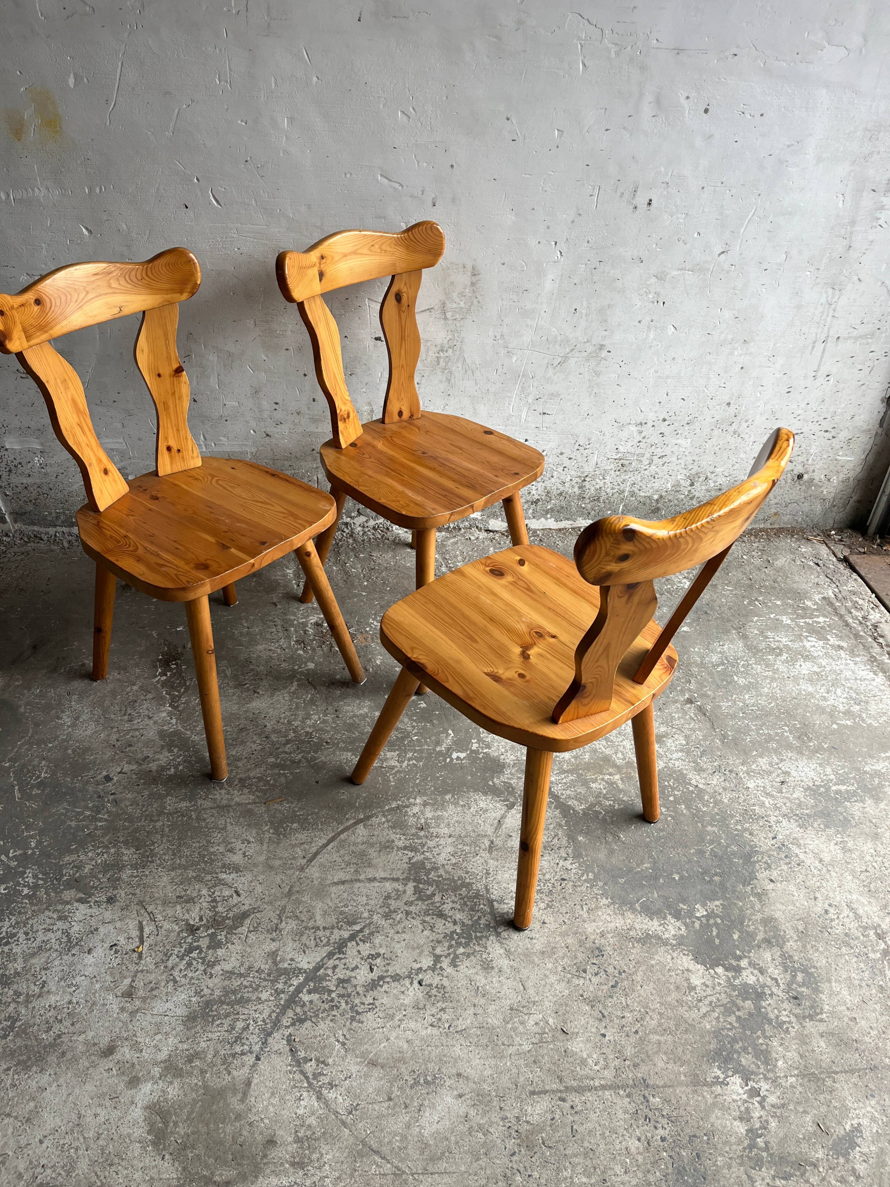 Set of 3 solid pine dining chairs – 1970s