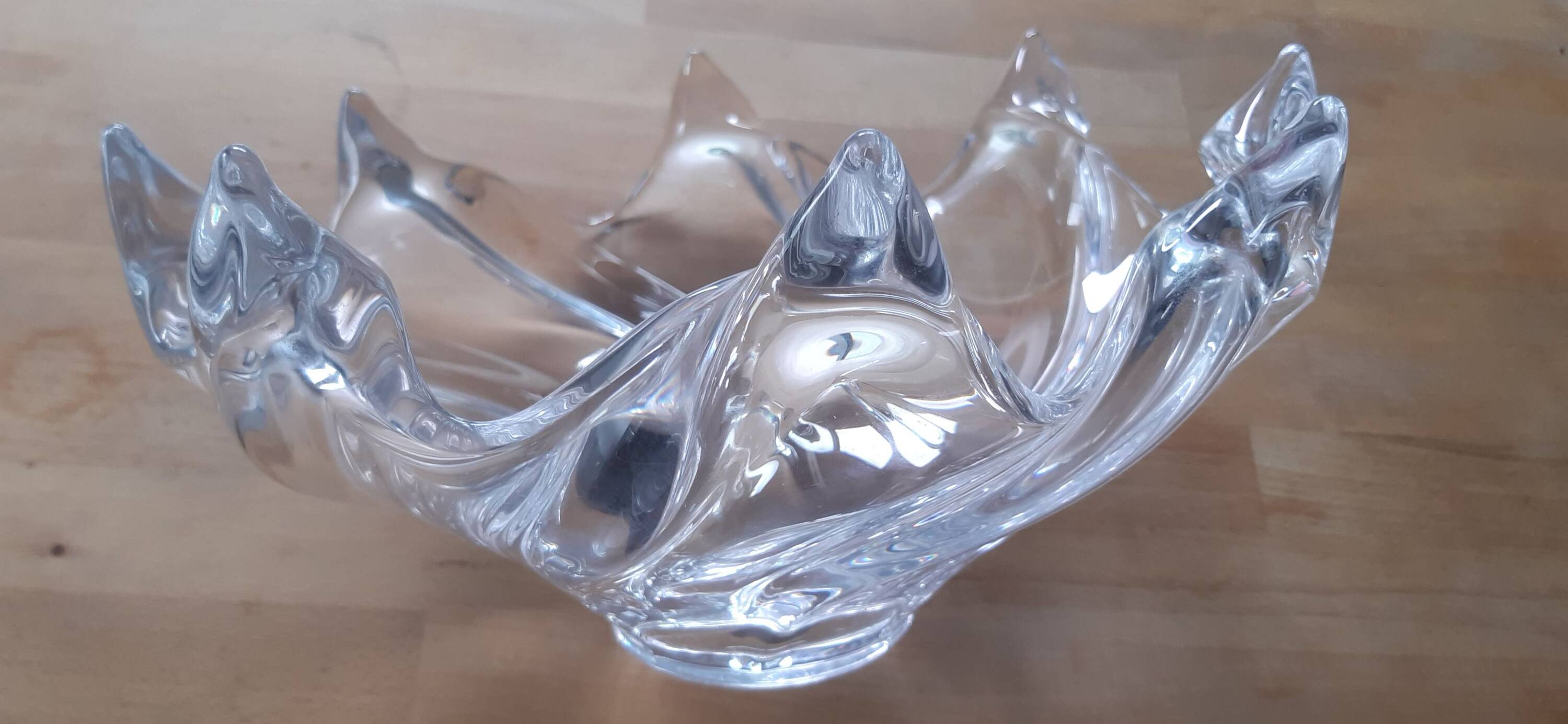 Antique fruit bowl from Vannes art crystal factory