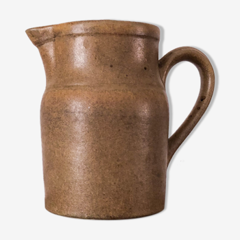 Digoin sandstone pitcher