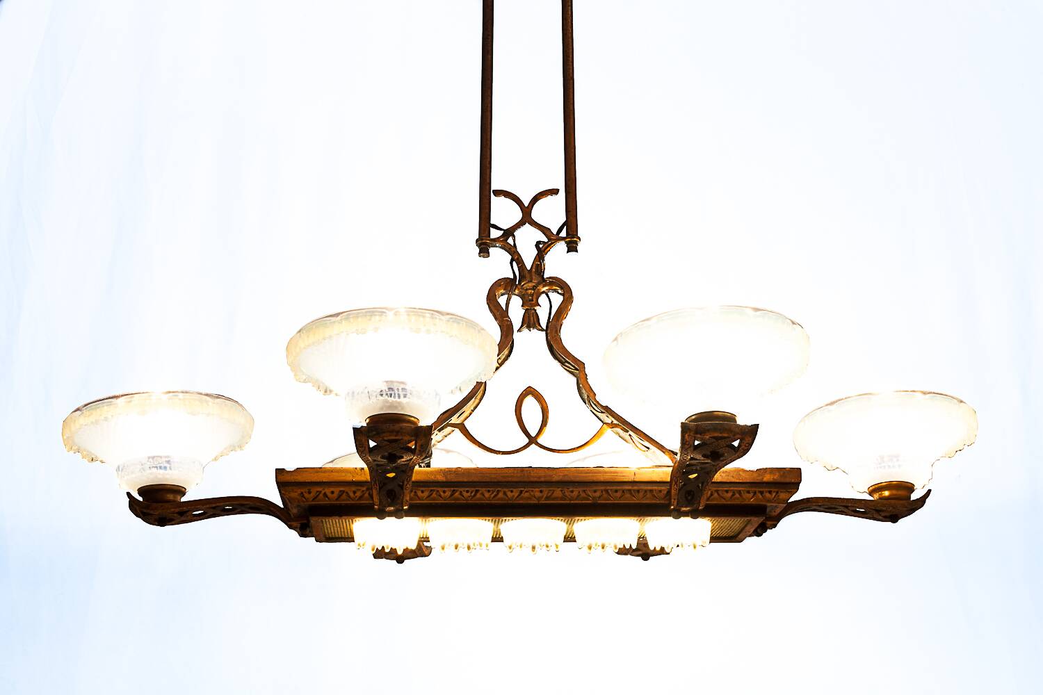 Art Deco Ezan liner chandelier