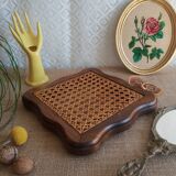 Wooden flat bottom and vintage cannage