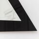Miroir mural vintage XL avec centre en verre et bord en laque noire, design Memphis, Italie années 1980, forme triangulaire.