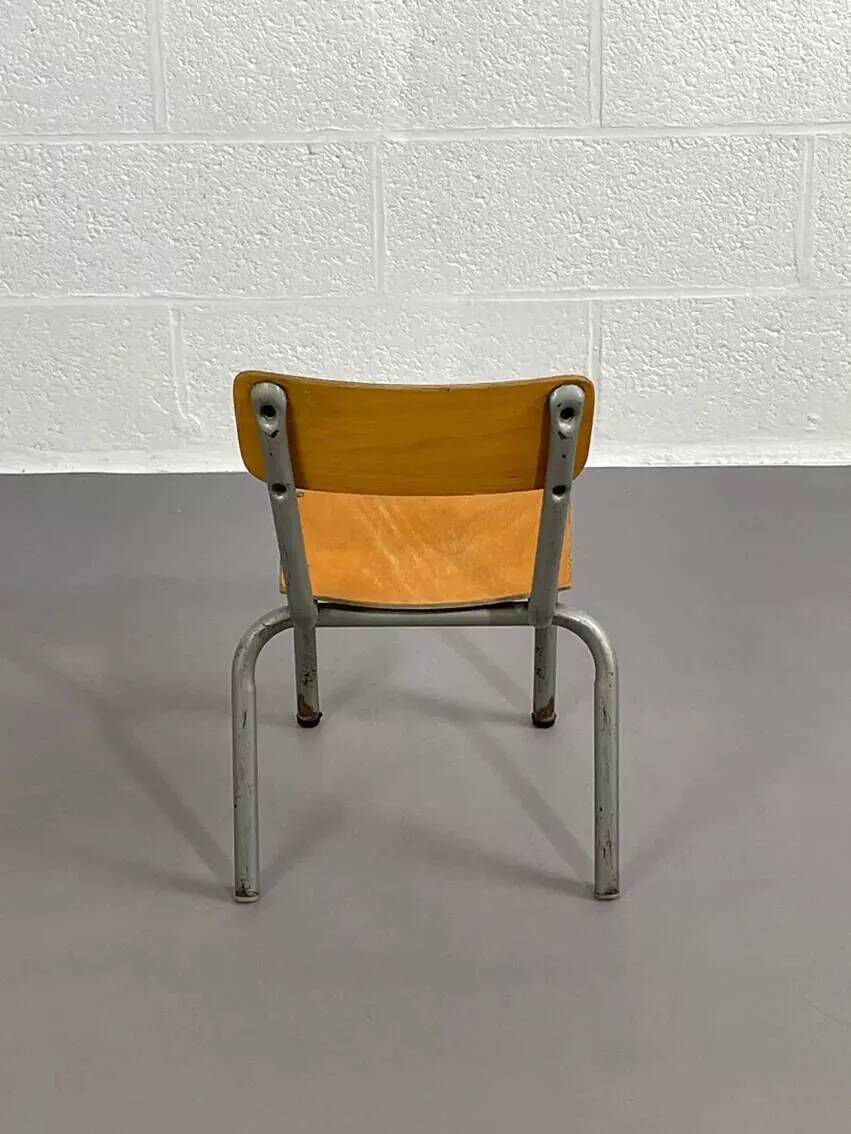 Mullca school chair
