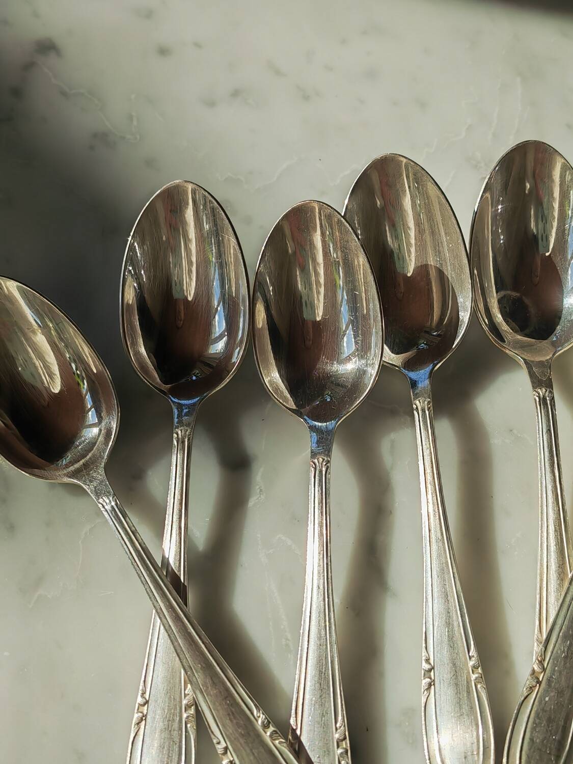 11 Reneka teaspoons
