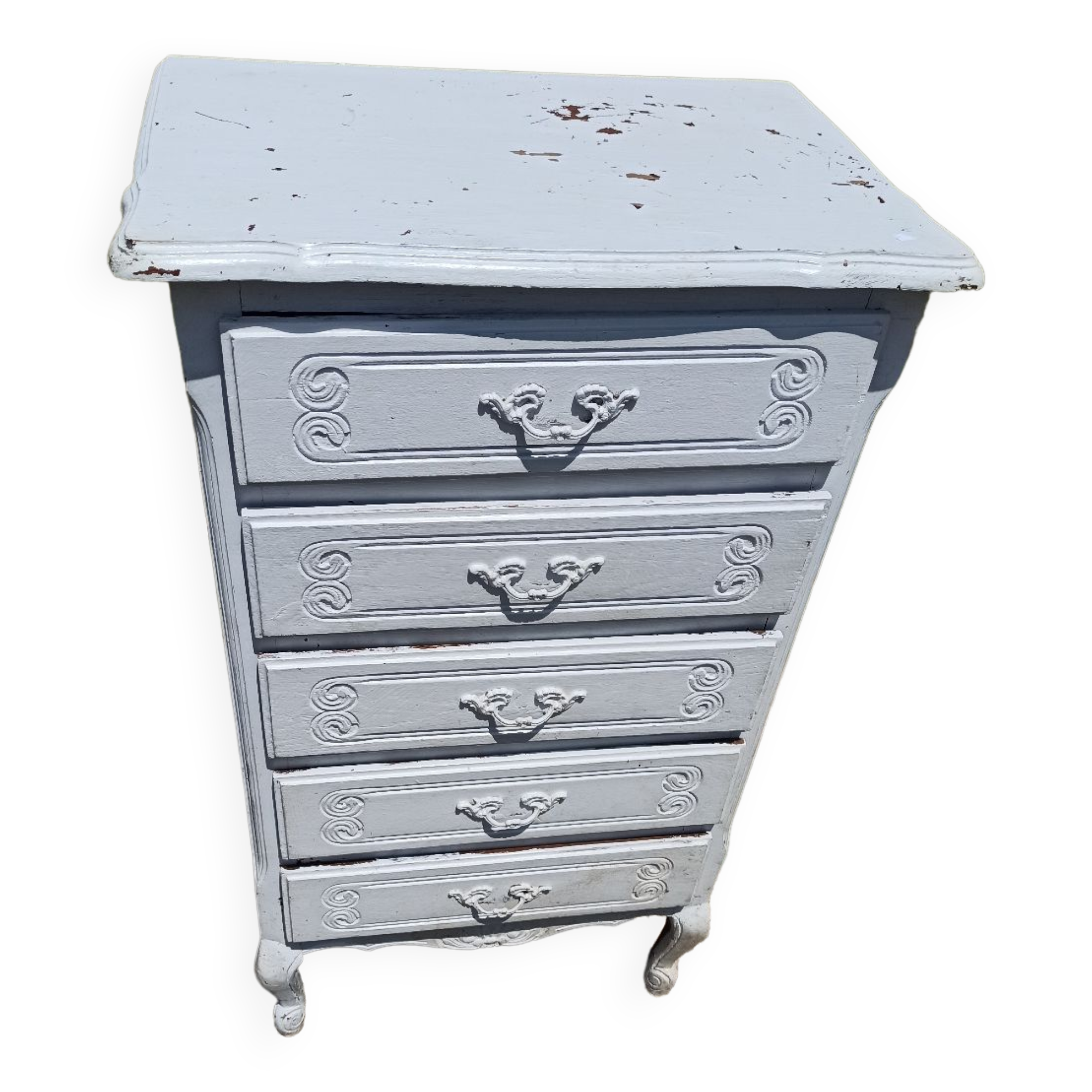 Chest of drawers