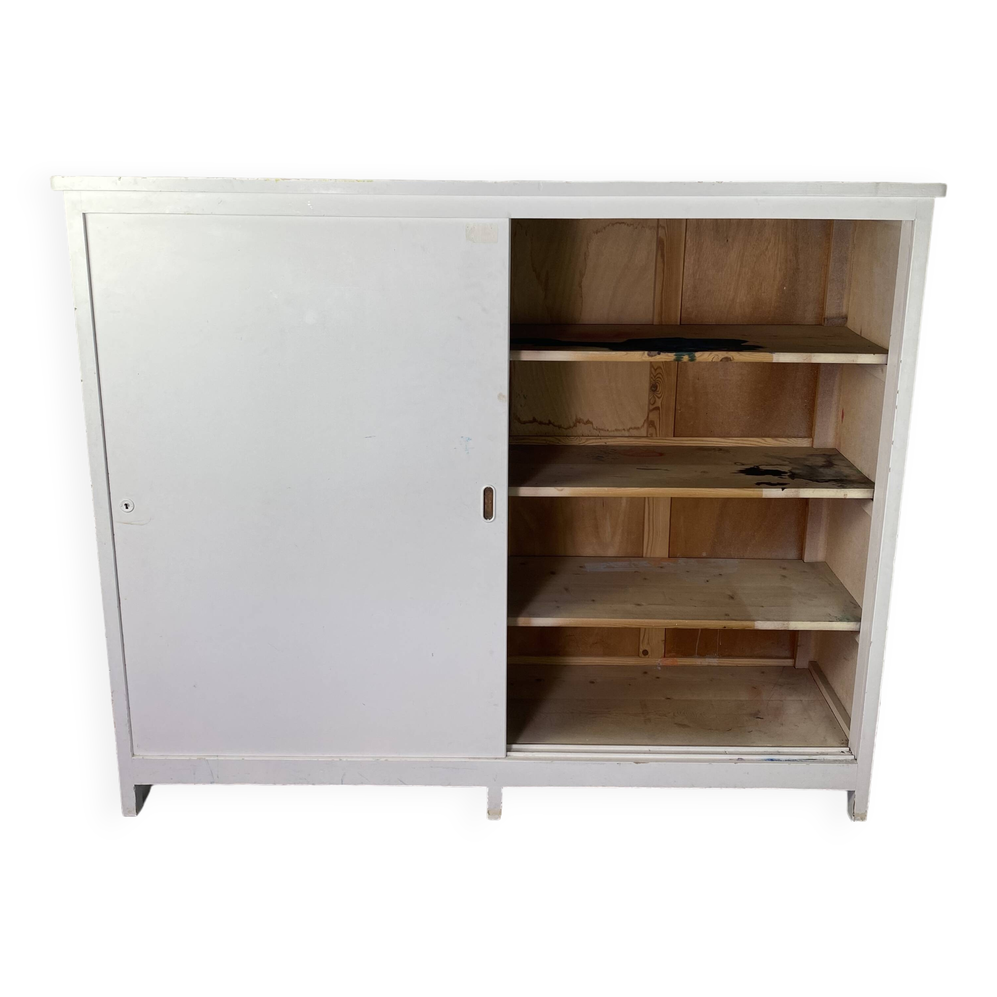 White school cabinet