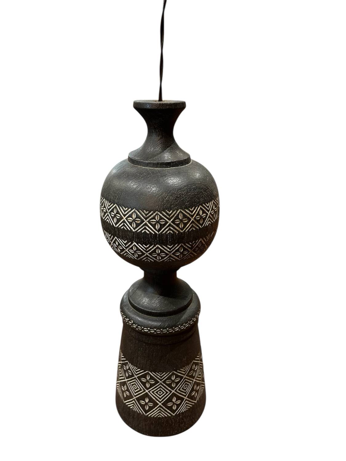 Ensemble de meubles africanistes – Bois sculpté et incrustations décor