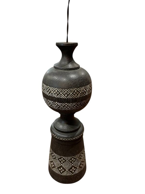 Ensemble de meubles africanistes – Bois sculpté et incrustations décor
