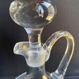 Blown crystal decanter with handle