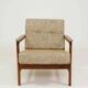 Fauteuil vintage en tissu chiné beige moutarde et olive, Pologne 1960