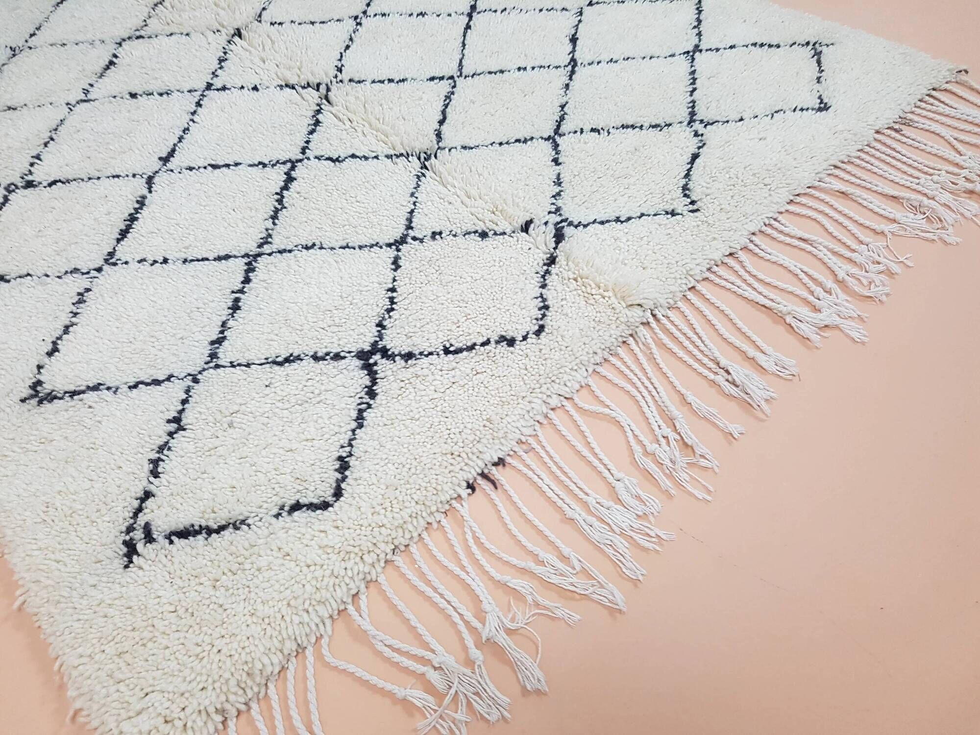 Beni Ouarain rug, 260 x 155 cm || 8.53 x 5.09 feet, MS-104